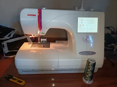 Компютерь вишипка тигин машын сатылады