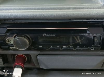 Pioneer magnitafon va Kenwood usliter
