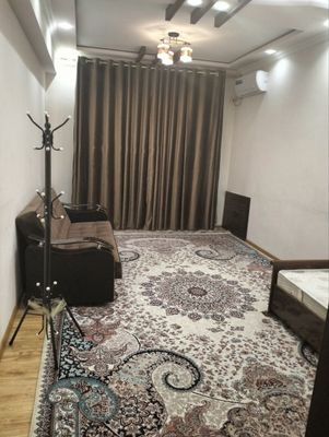 Продам Квартиру: Ташкент - Район - Чиланзар 10 квартал Ориентир -Медя
