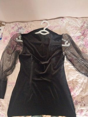 Qora koylak yengi torli