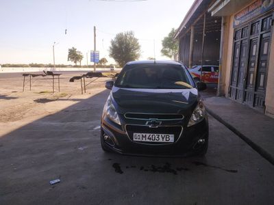spark 2019 rangi mokri sotiladi