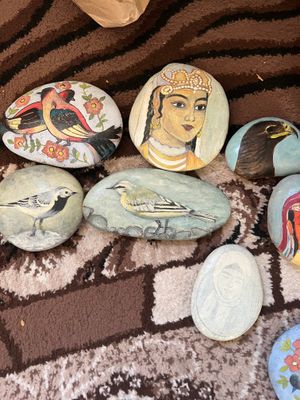 Toshlarga chizilgan sanat asari