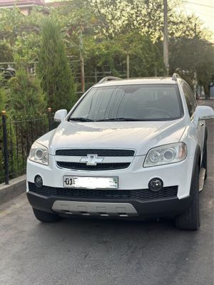 Продам свой автомобил Chevrolet Captiva