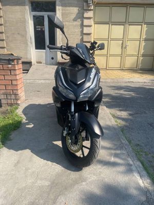 Yamaha Skuter srochni sotiladi