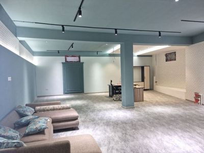 Yakkasaroy tumani, Glinka ko‘chasi ijaraga ofis binosi