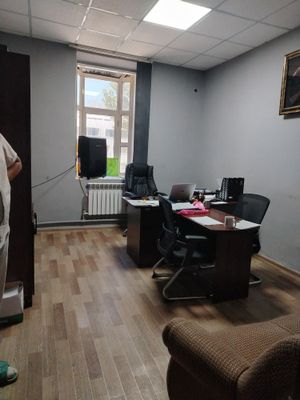 Ц5 240м2 1 етаж 8 та хона