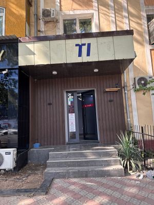 Аренда нежилое помещение 17 квадратов в доль первой линии