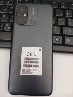 Xiaomi Redmi 12c 4/128 gb holati yaxshi quvvatlagichi bor