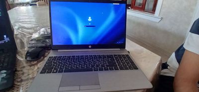 Hp ноутбук сотилади.нархи 300$ ками бор