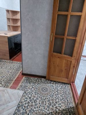 Jizzax (SDVA] Zargarlik, 2 xonali uy, Pet inst ga yaqin, ijaraga berl