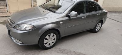 Jentra 2015 yil 4 pakaleniya gaz