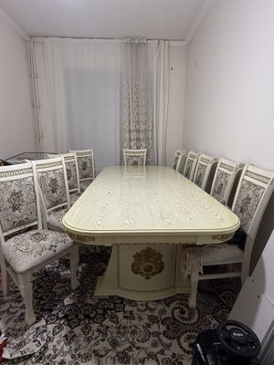 Стол стул сотилади холати яхши 12 тали