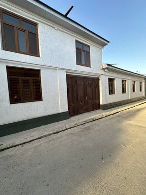 Nazarbek Turkistonda uy sotiladi.