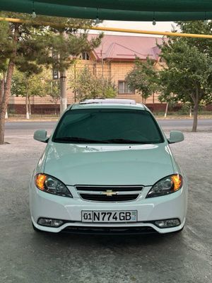Chevrolet Gentra AT