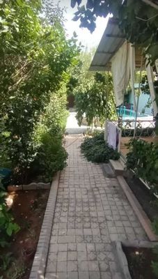 Продаётся дача в Чирчике, кадастр имеется.