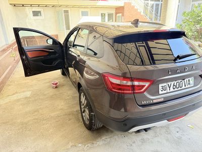 Lada vesta sw cross
