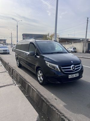 Merceds benz vito v class sotiladi