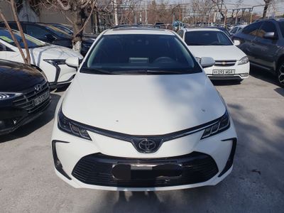 TOYOTA Corolla. 1.2turbina. Yili 2022. Yurgani 18000. Narxi 18200