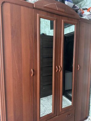 Продается бу Шкаф и комод