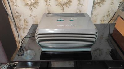 Delonghi Aria Puro air purifier - очиститель воздуха.