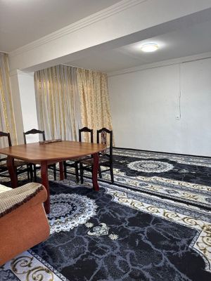 Arenda Katej UchTepa rayon taqachi 2 etaj 5 hona