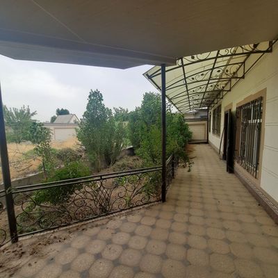 Uy sotiladi Selhoz Institutidan 3 km kirganda