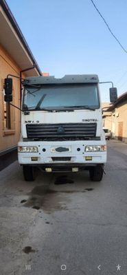 HOWO sinotruk sotiladi