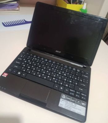 Нетбук Acer Aspire One