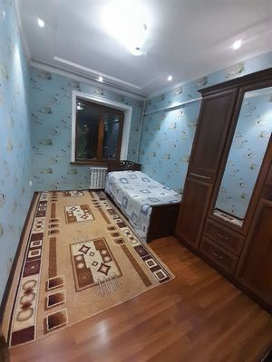 Скверда, (Абдулла Қодирий метро) ёнида қизларга шерикликка (битта хона