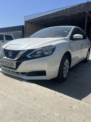 Nisan Elektra mobil 15 ming bilan tuladi