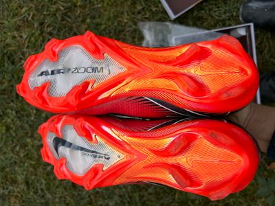 Красные Бутсы Nike Mercurial Vapor 16 Elite