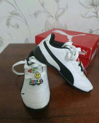новые детские кроссовки puma