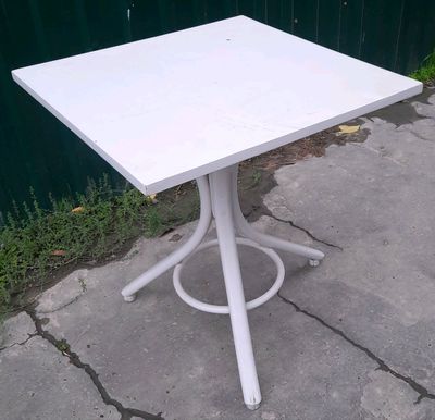 Продам столик