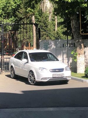 Продаётся Lacetti