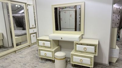 Мебель комплект в хорошем состоянии