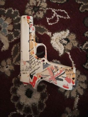 oʻyinchoq pistolet