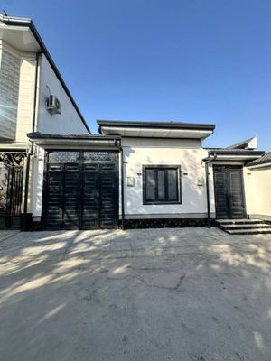 Срочно продаётся 4х комнат котедж