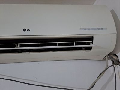 Продоетця кондицонер LG (12)