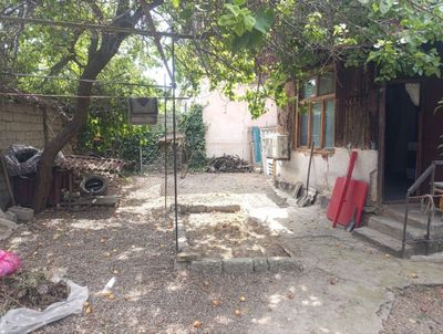 Срочно продаётся квартира с двориком около сотки,45м.кв.Парк Фурката.