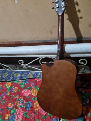 gitara 600 ming