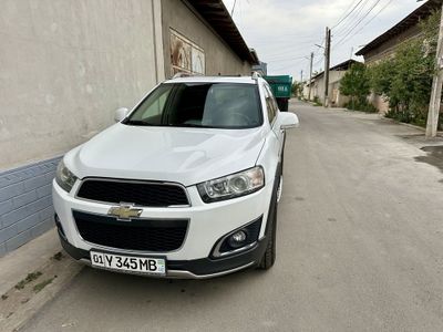 Продается автомобиль chevrolet Captiva 3+