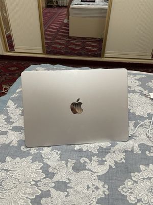 Macbook m2 kelishadigan joyi bor
