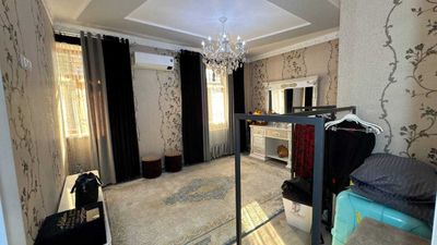 Шахар маркази САФИЯ 4 хонали квартира сотилади. ID:1270