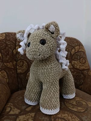 вязанная игрушка.