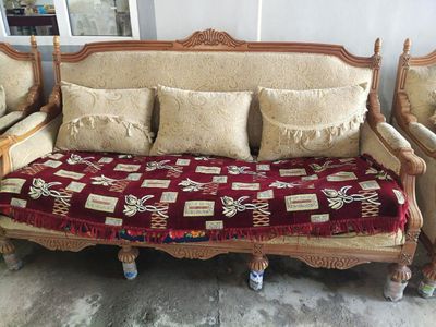 СРОЧНО продаю Диван Королевский старый модный