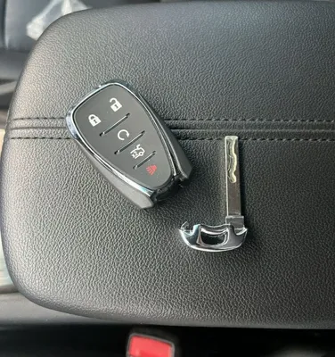 Malibu pult sotiladi yengi