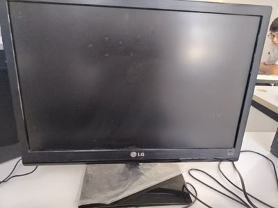 Монитор LG Flatron e1948