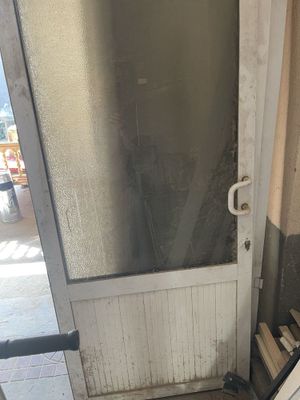 Акфа эшиги сотилади арзон нархда
