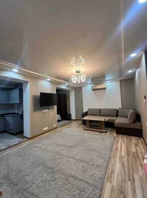 Квартира Центр Эльбек 1в2//1//4 45м2 с обстановкой