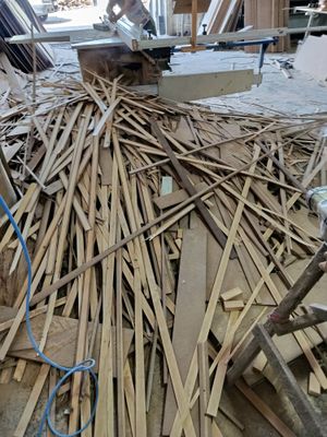 Utin bor mdf dan chiqqan